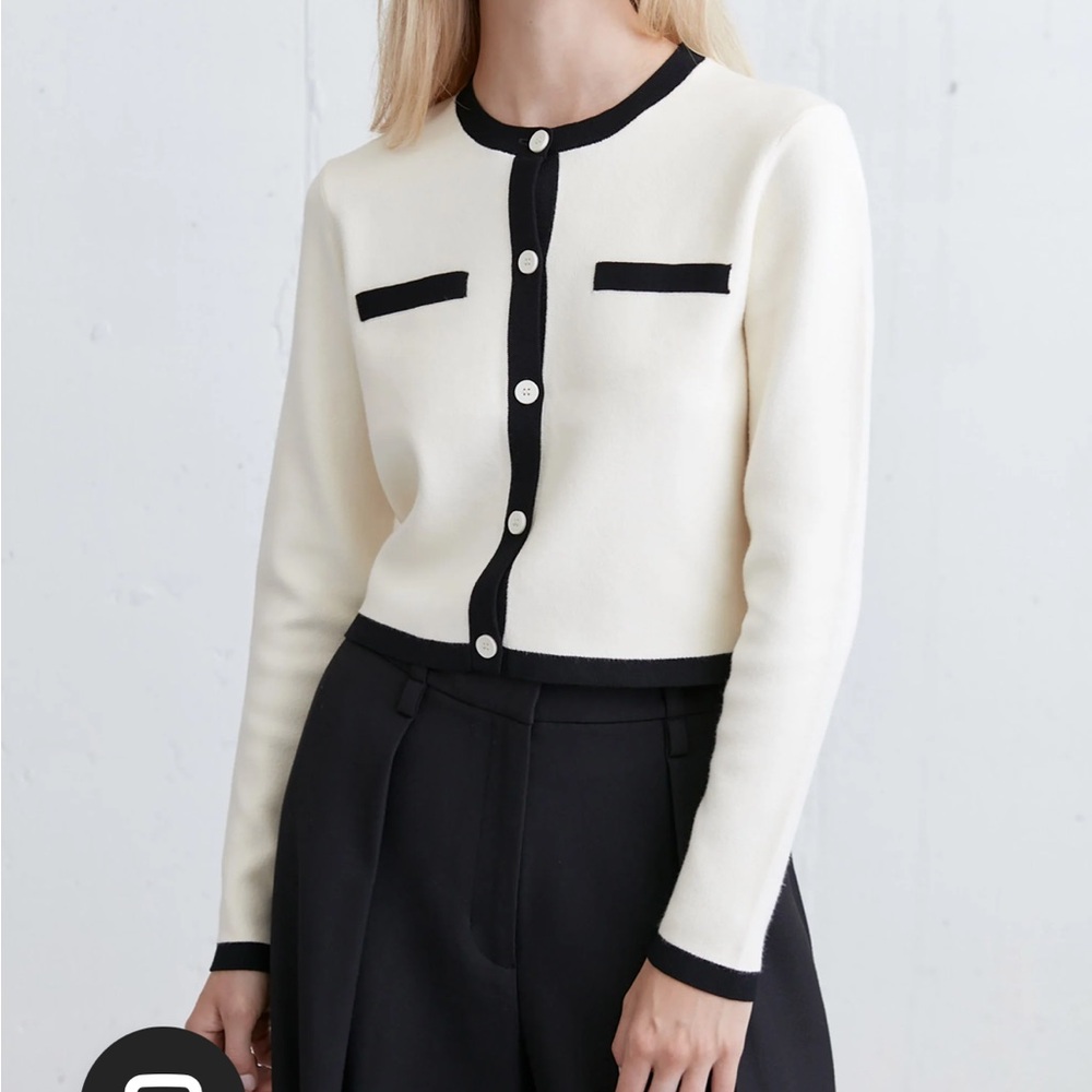 CROPPED CONTRAST TRIM CARDIGAN